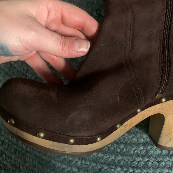 UGG brown suede boots 8 - Picture 3 of 9